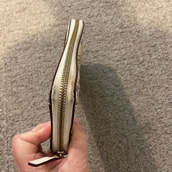 Kate spade large white wallet - Picture 9 of 9